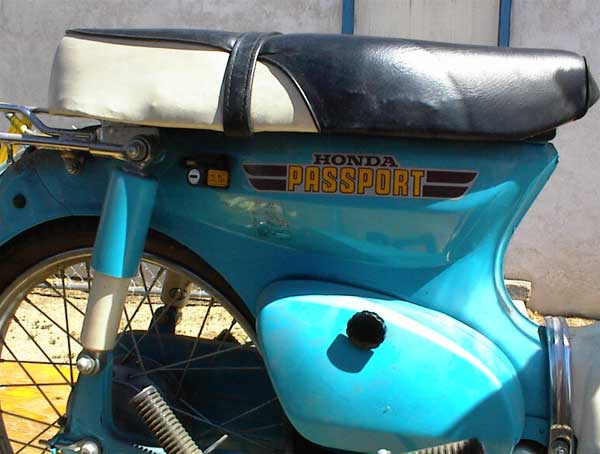 Honda C70 picture 6 of 15